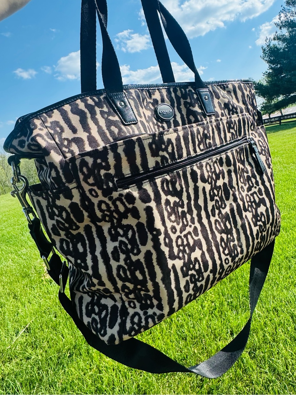 Coach bundle! 4-Piece Ocelot Print Set – Weekender, Handbag, Crossbody & Wallet!